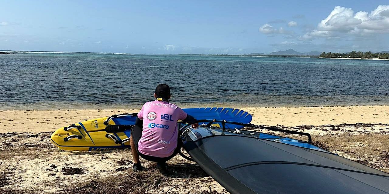 Défi audacieux : le tour de l’île Maurice en planche à voile