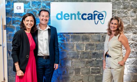 DentCare intègre le groupe C-Care